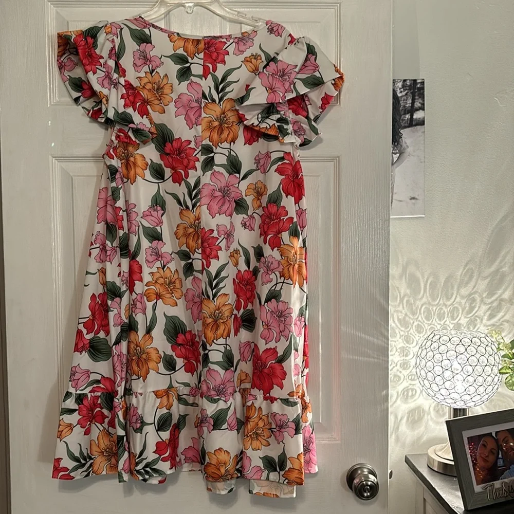 Floral Dress - Picture 5 of 6